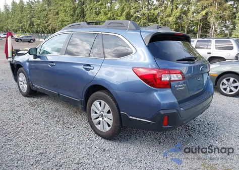 2018 Subaru Outback 2.5I Premium из США, поврежденный, VIN 4S4BSACCXJ3338175